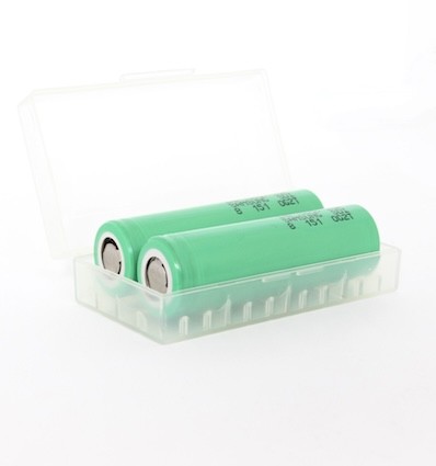 Pack of 2 18650 SAMSUNG 25R Batteries + Case